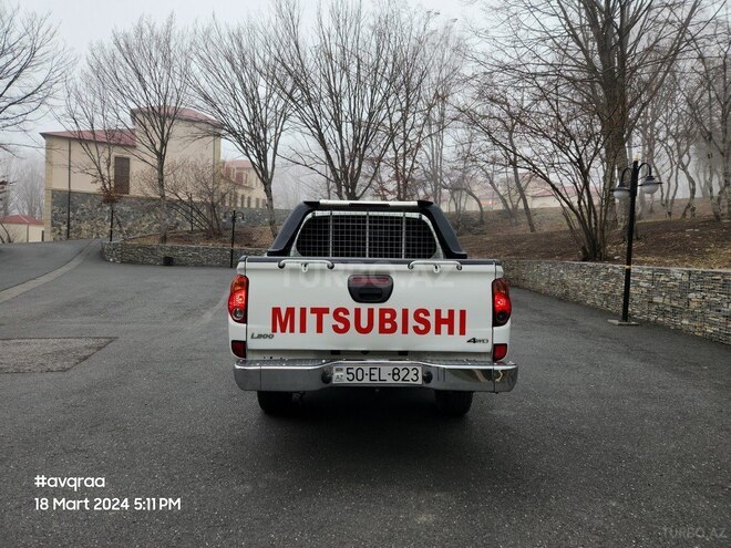 Mitsubishi L 200 2014, 256,000 km - 2.5 l - Şəki