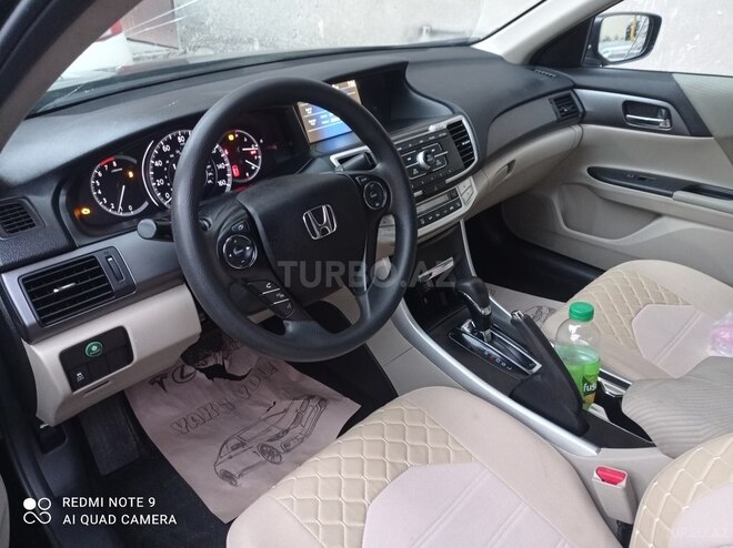 Honda Accord 2015, 273,588 km - 2.4 l - Qusar