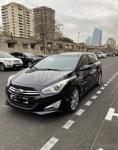 Hyundai i40 2011, 201,000 km - 1.7 l - Quba