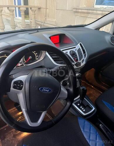 Ford Fiesta 2010, 250,000 km - 1.6 l - Bakı