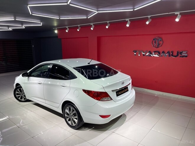 Hyundai Accent 2013, 221,000 km - 1.6 l - Sumqayıt