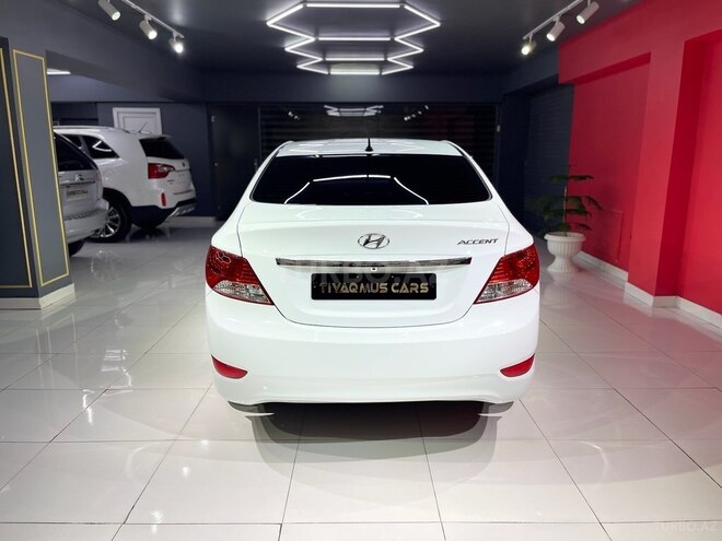 Hyundai Accent 2013, 221,000 km - 1.6 l - Sumqayıt