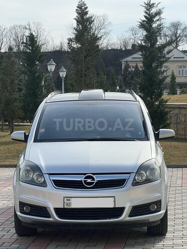 Opel Zafira 2007, 287,000 km - 1.9 l - Quba
