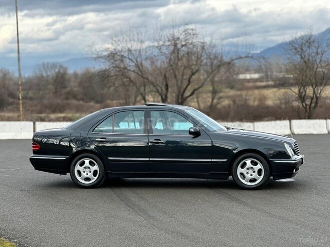 Mercedes E 240 1999, 360,000 km - 2.4 l - İsmayıllı