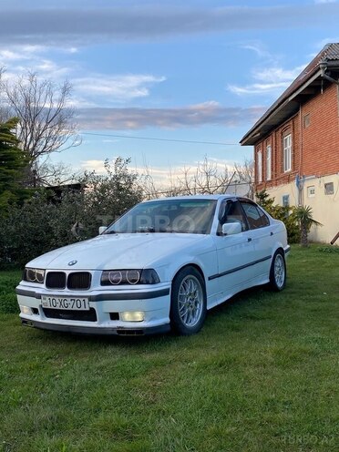 BMW 318 1991, 444,000 km - 1.8 l - Lənkəran
