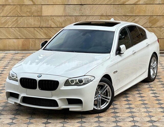 BMW 528 2013, 187,000 km - 2.0 l - Gəncə