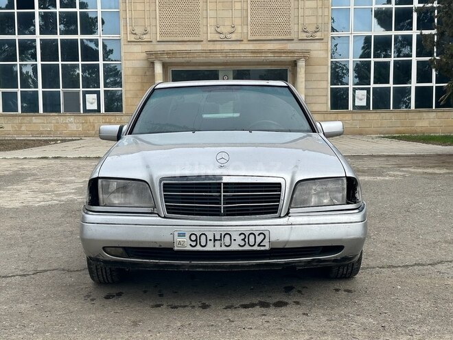 Mercedes C 250 1995, 300,000 km - 2.5 l - Salyan