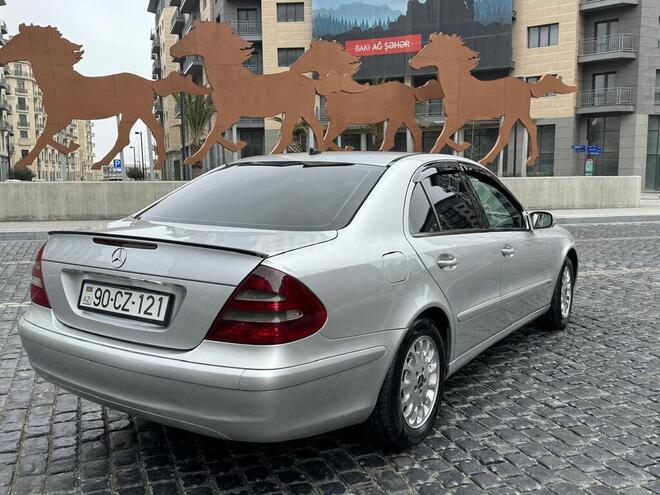 Mercedes E 220 2005, 426,000 km - 2.2 l - Bakı