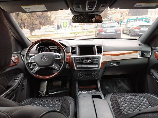 Mercedes GL 550 2012, 190,000 km - 5.5 l - Gəncə