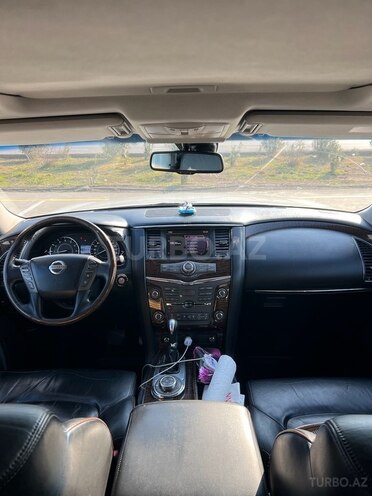 Nissan Patrol 2012, 210,000 km - 5.6 l - Bakı