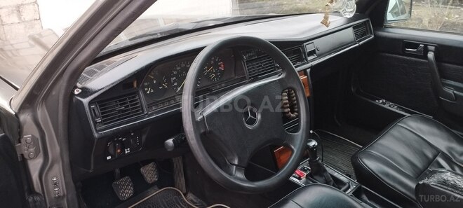 Mercedes 190 1991, 400,000 km - 1.8 l - Xaçmaz