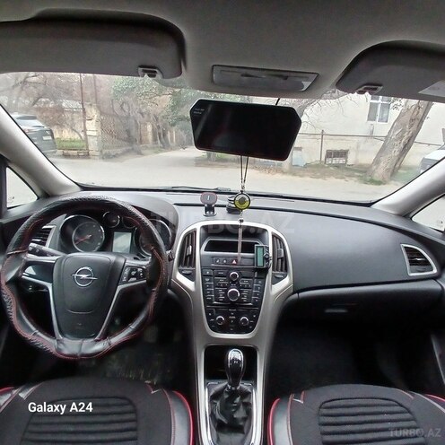 Opel Astra 2012, 272,150 km - 1.3 l - Bakı