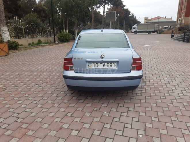 Volkswagen Passat 1998, 233,365 km - 1.8 l - Şirvan
