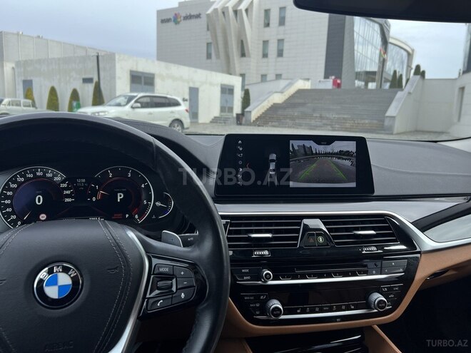 BMW 520 2018, 180,000 km - 2.0 l - Bakı