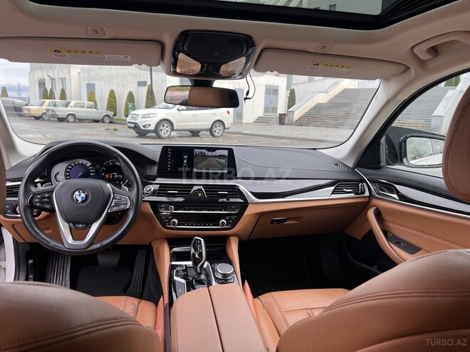 BMW 520 2018, 180,000 km - 2.0 l - Bakı