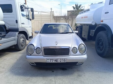 Mercedes E 290 1996