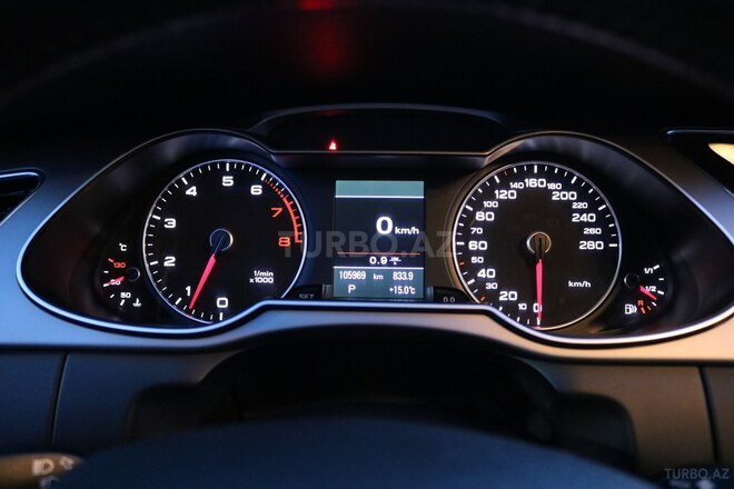 Audi A4 2012, 106,000 km - 2.0 l - Bakı
