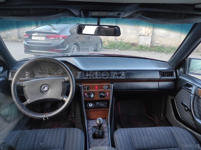 Mercedes E 200 1989, 343,235 km - 2.0 l - Beyləqan