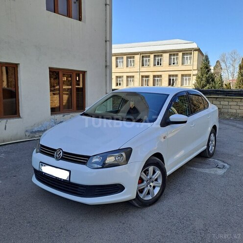 Volkswagen Polo 2014, 234,000 km - 1.6 l - Gəncə
