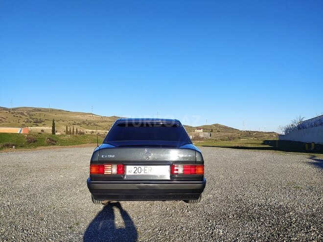 Mercedes 190 1991, 198,887 km - 1.8 l - Şəki