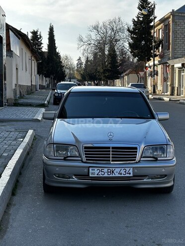 Mercedes C 240 1999, 301,000 km - 2.4 l - Göygöl