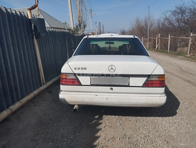 Mercedes E 230 1991, 447,000 km - 2.3 l - Bakı