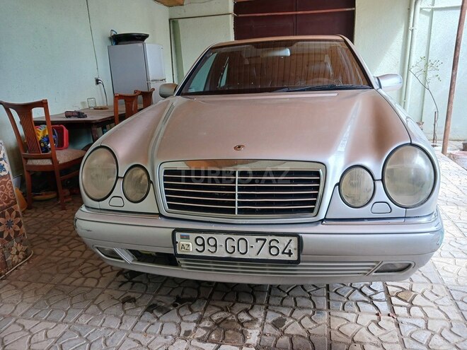 Mercedes E 240 1997, 292,642 km - 2.4 l - Bakı