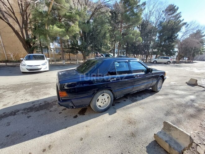 Mercedes 190 1992, 420,000 km - 2.0 l - Sumqayıt