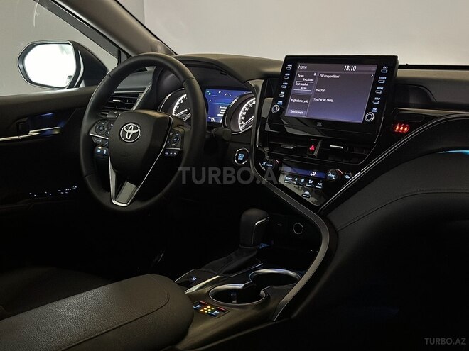 Toyota Camry 2022, 9,750 km - 2.5 l - Bakı