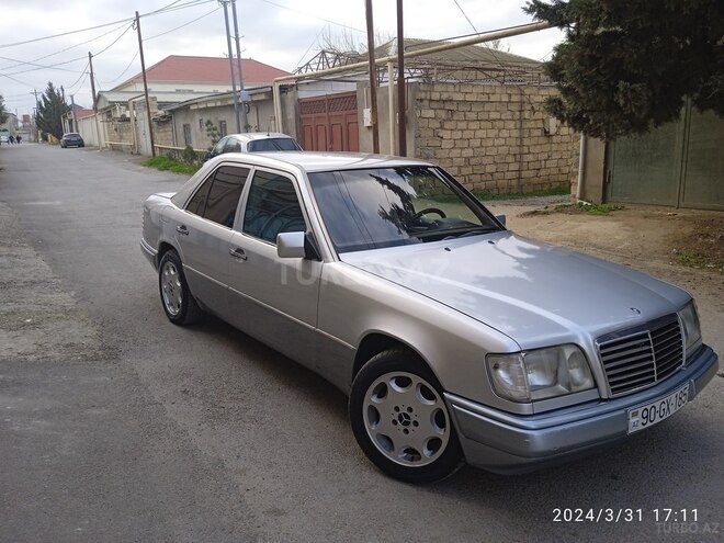 Mercedes E 200 1994, 203,000 km - 2.0 l - Bakı