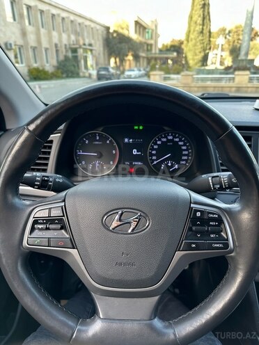 Hyundai Elantra 2015, 214,300 km - 1.6 l - Bakı