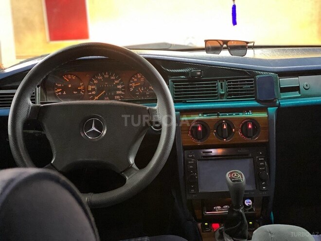 Mercedes 190 1991, 350,000 km - 2.0 l - Gəncə