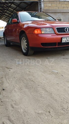 Audi A4 1997, 338,057 km - 2.6 l - 