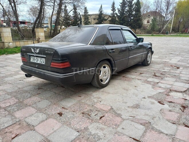 Mercedes E 220 1993, 255,262 km - 2.2 l - Bakı