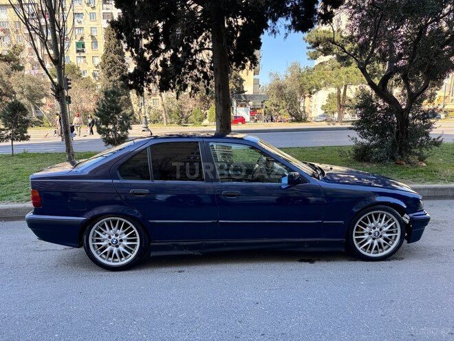 BMW 318 1991, 386,000 km - 1.8 l - Bakı