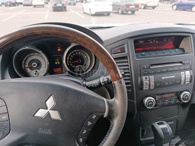 Mitsubishi Pajero 2011, 247,000 km - 3.5 l - Bakı
