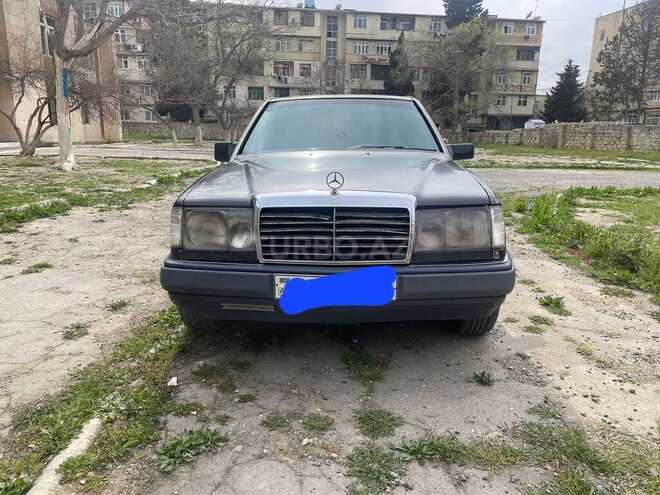 Mercedes E 250 1991, 282,000 km - 2.3 l - Bakı