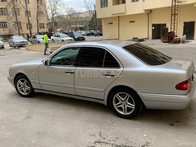 Mercedes E 200 1995, 389,000 km - 2.0 l - Sumqayıt