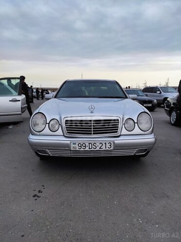 Mercedes E 230 1997, 326,000 km - 2.3 l - Sumqayıt