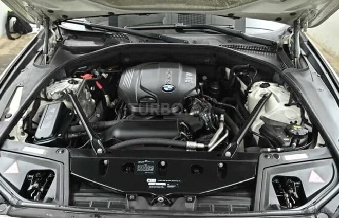 BMW 520 2015, 240,000 km - 2.0 l - Bakı