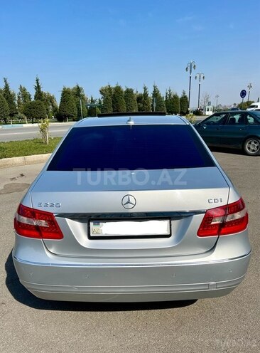Mercedes E 220 2011, 247,000 km - 2.2 l - Sumqayıt