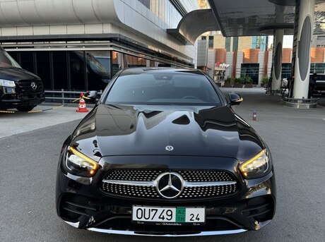 Mercedes  2022