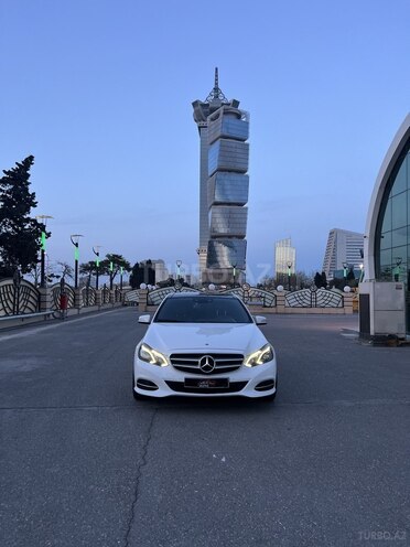 Mercedes E 250 2014, 297,000 km - 2.2 l - Bakı