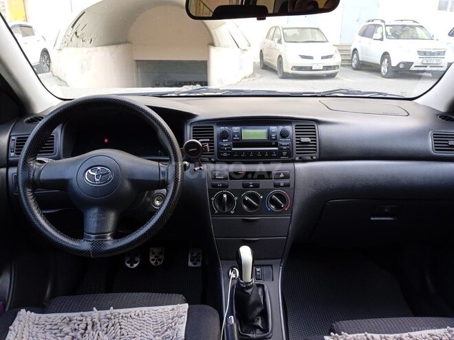 Toyota Corolla 2005, 210,000 km - 1.4 l - Bakı