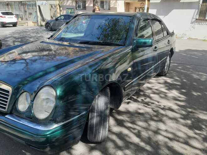 Mercedes E 200 1995, 200,000 km - 2.0 l - Bakı
