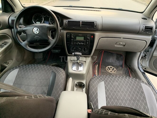 Volkswagen Passat 2004, 241,041 km - 1.8 l - Bakı