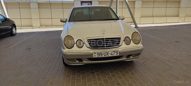 Mercedes E 220 1999, 641,458 km - 2.2 l - Bakı