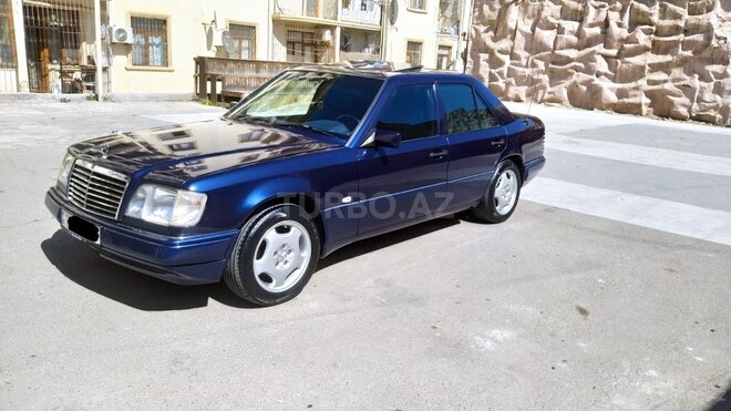 Mercedes E 220 1994, 287,999 km - 2.2 l - Bakı