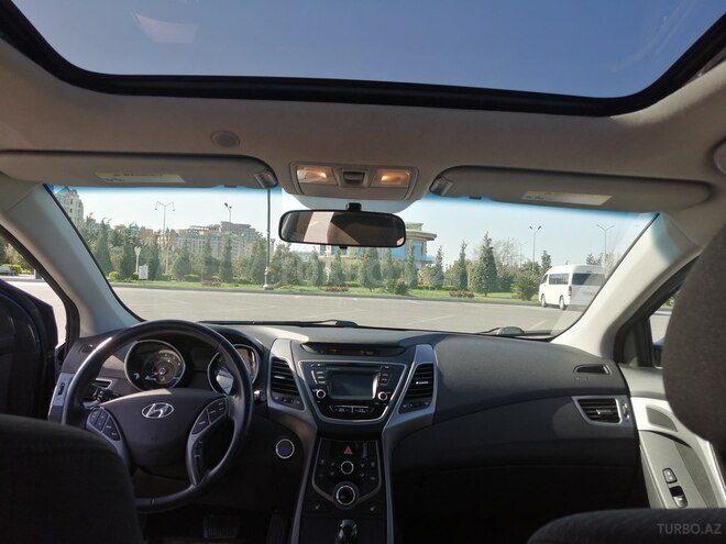 Hyundai Elantra 2015, 64,072 km - 1.8 l - Bakı