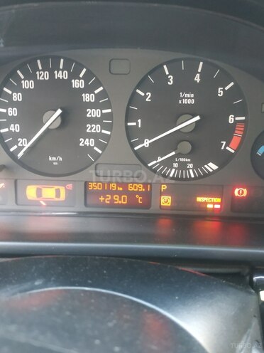 BMW 525 2001, 350,000 km - 2.5 l - Gəncə